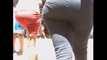 Big Booty In Tight Pants